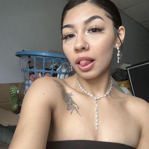 Meet your Posher, Julissa